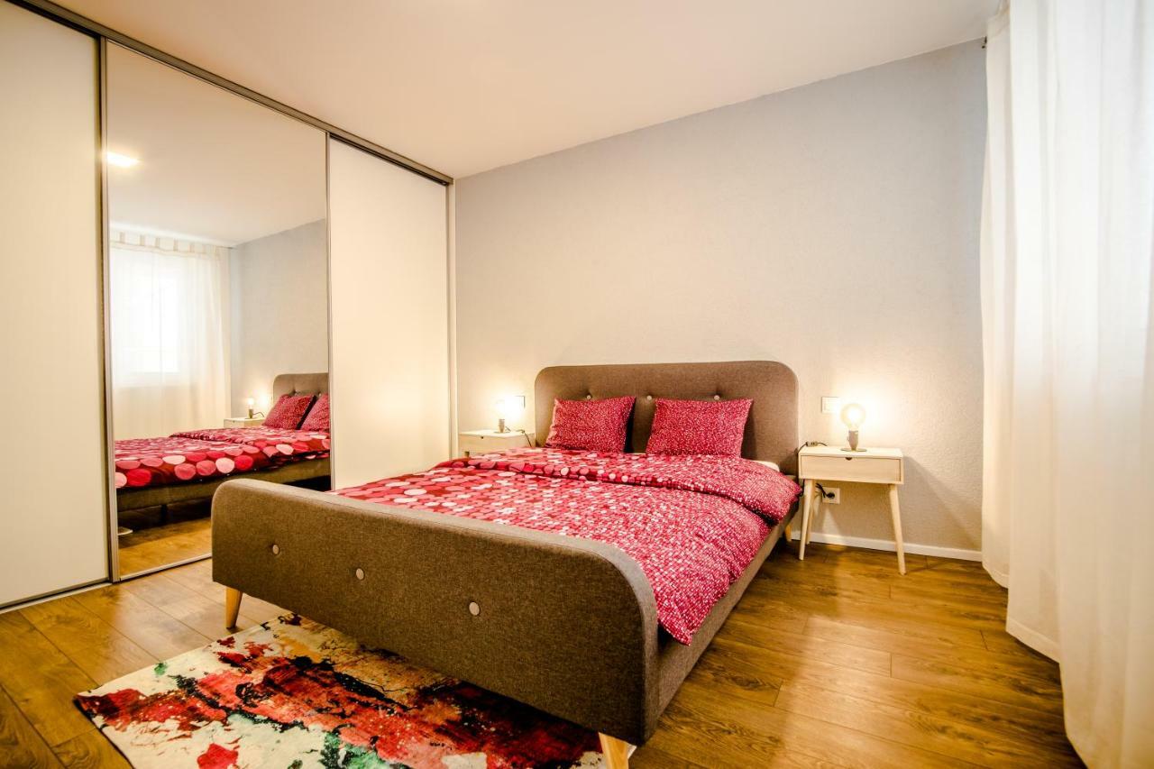 Central Apartments By Kovee Bratislava Luaran gambar