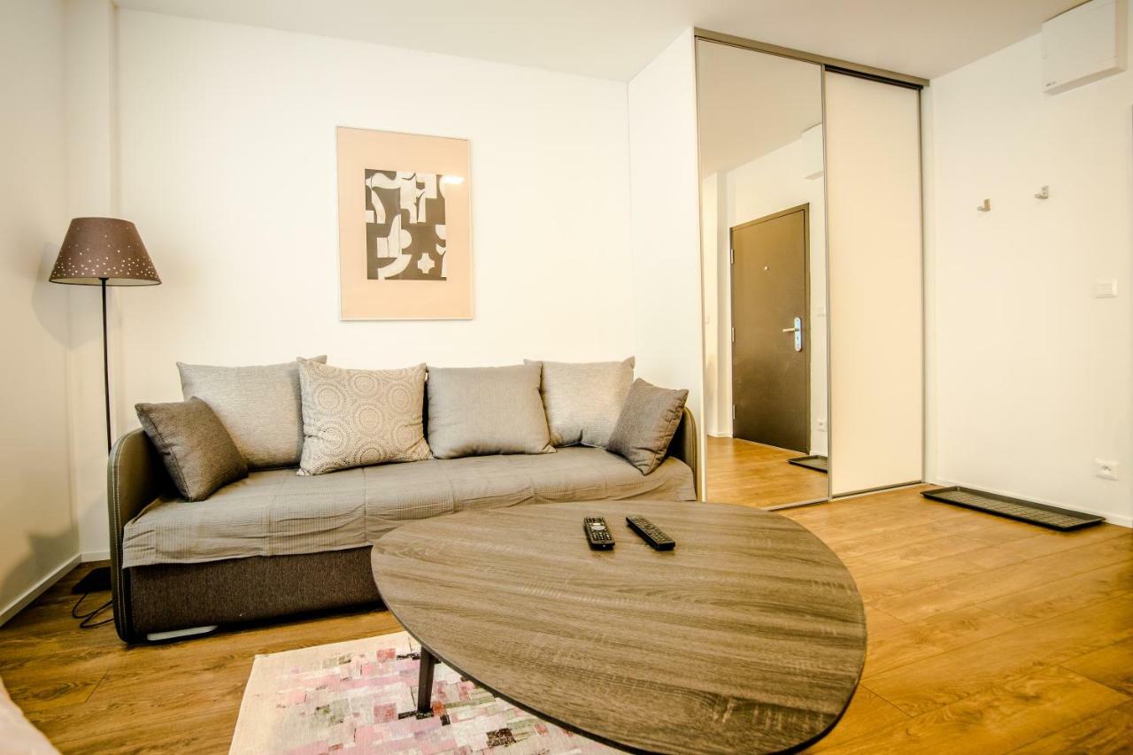 Central Apartments By Kovee Bratislava Luaran gambar