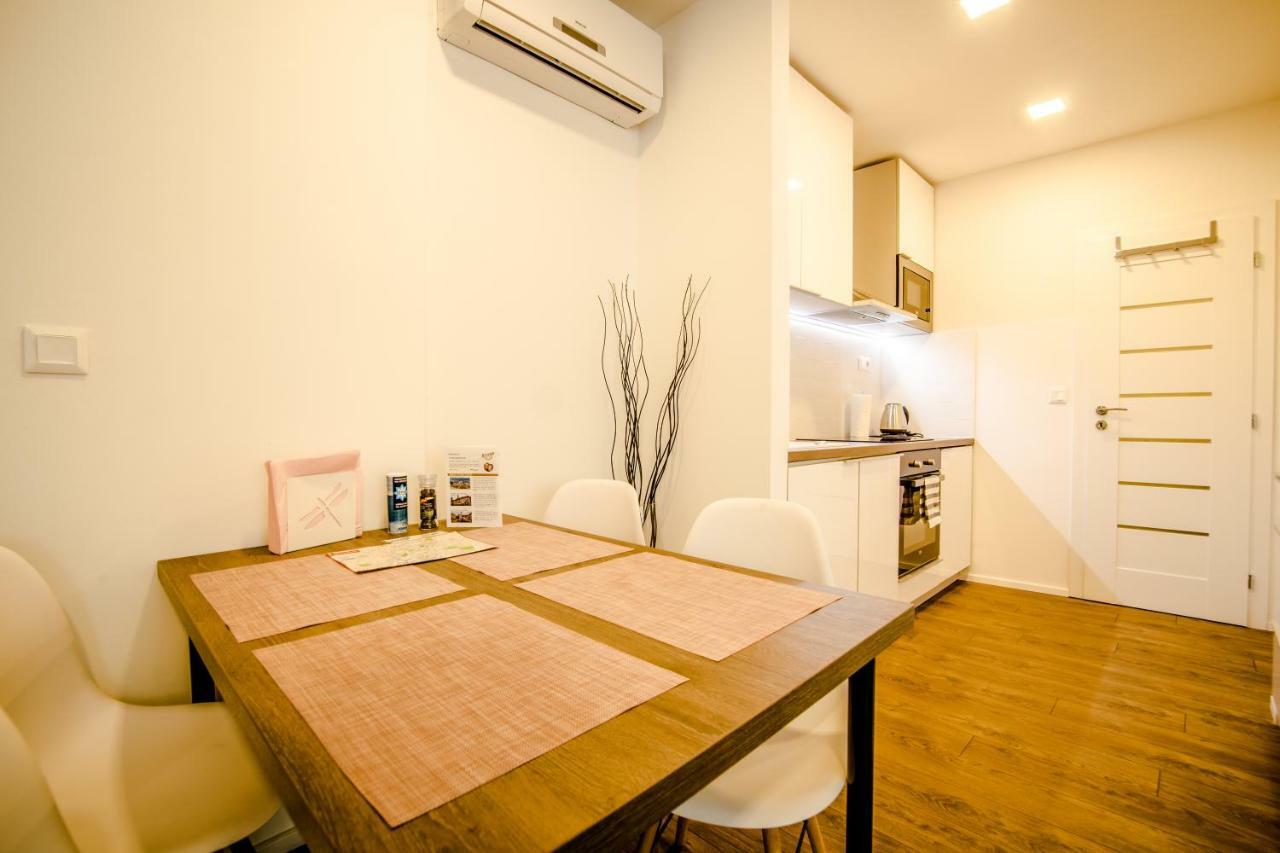 Central Apartments By Kovee Bratislava Luaran gambar